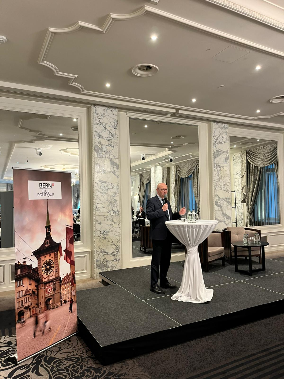 Bundeskanzler Viktor Rossi beim Club Politique de Berne
